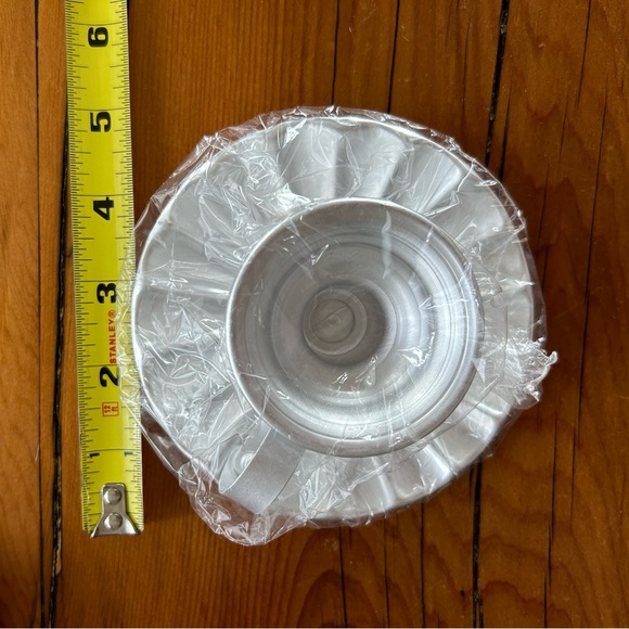 NWT Merci Paris set/2 aluminum silver scalloped taper candle holder - Picture 10 of 10